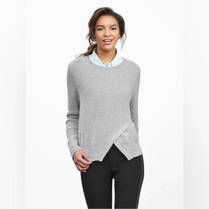 Banana Republic Gray Women's Asymmetrical hem knit Sweater XS